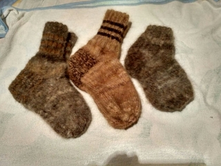 Порадуйте своих детишек носками из собачьей шерсти тоже!